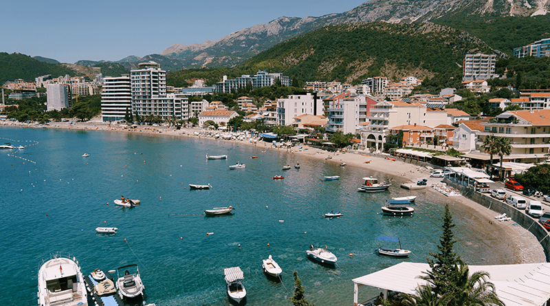 motor boats are moored off the coast of the new pa 2025 01 08 04 32 34 utc min